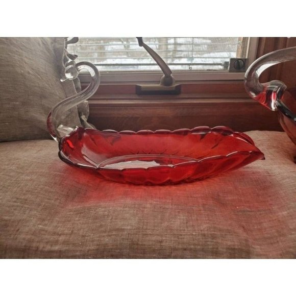 Vintage 1940s-1960s Heirloom Large Ruby Red Fluted Art Glass Crystal Swan Dished - Picture 5 of 10